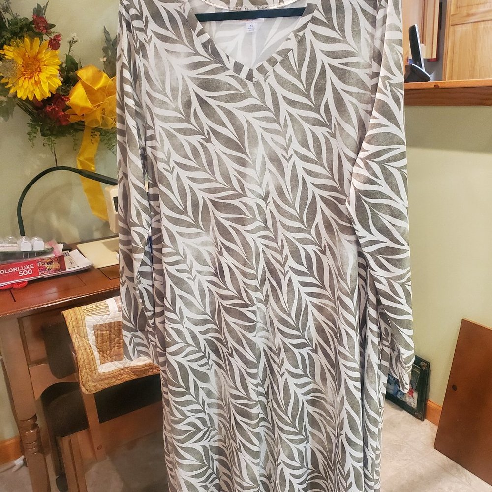 Lularoe Emily Dress
